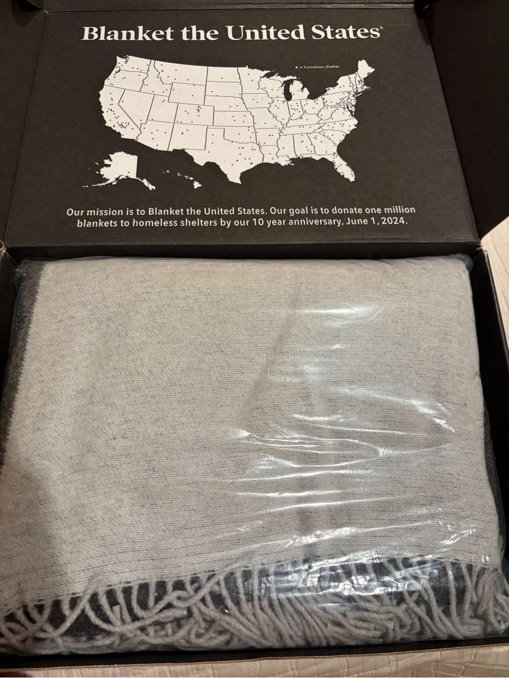 Sackcloth & Ashes Brand New Soft Gray Fringe Throw Blanket
